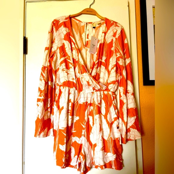 New Morning Air Long Sleeve Wrap Romper Medium - Picture 3 of 8